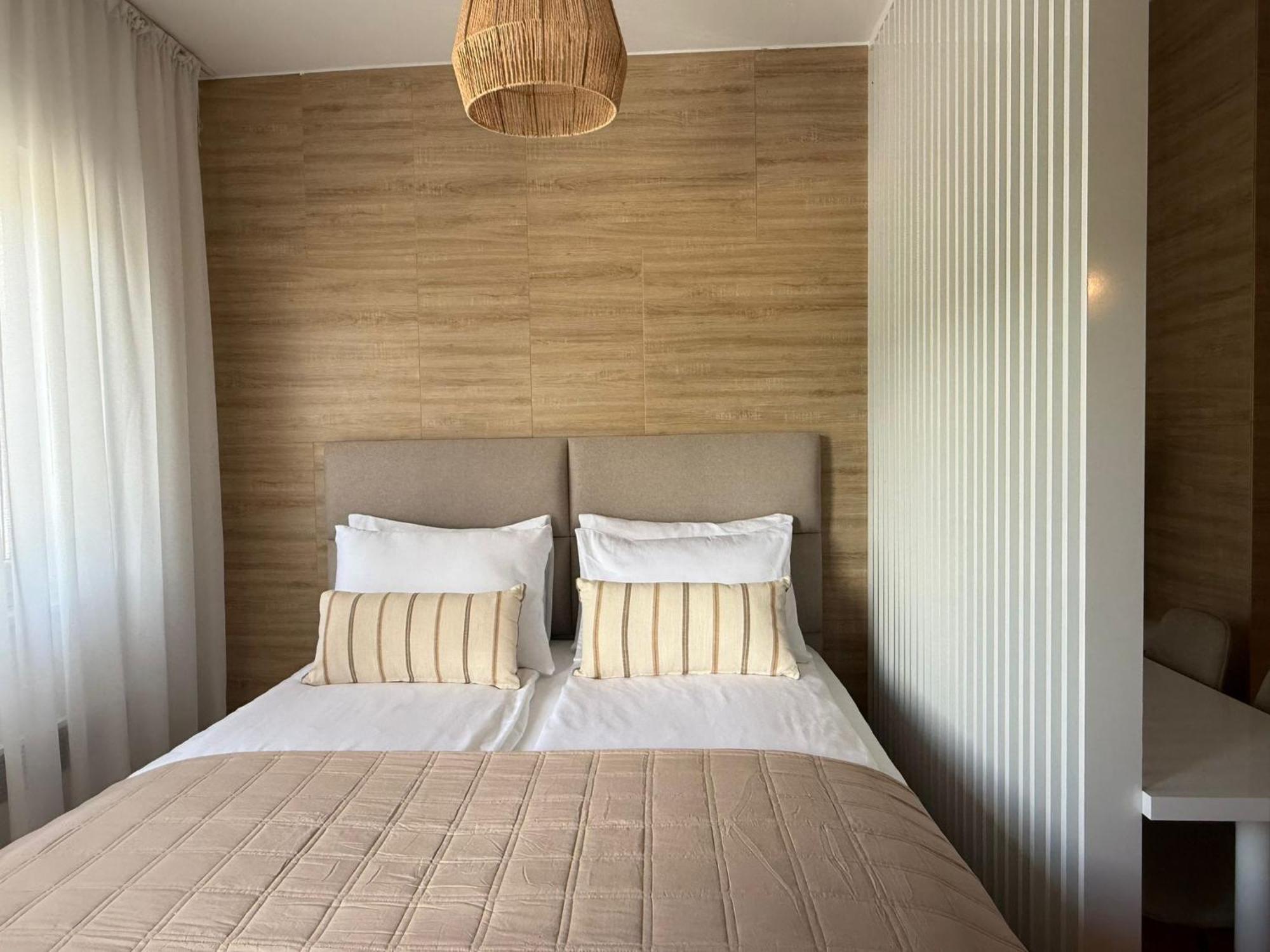 Apartman Merak - Two Bedroom Apartment- Free Parking