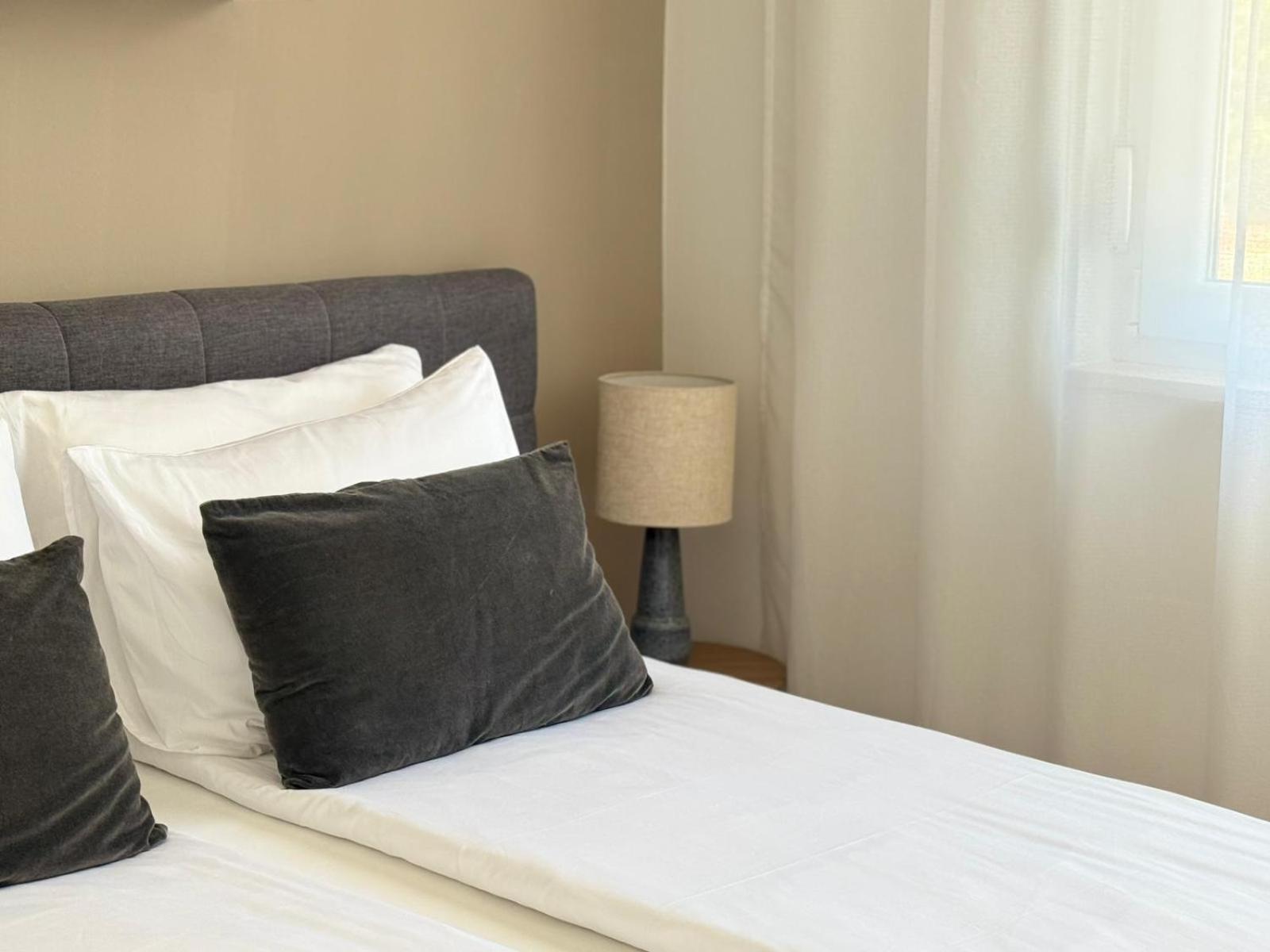 Apartman Merak - Two Bedroom Apartment- Free Parking