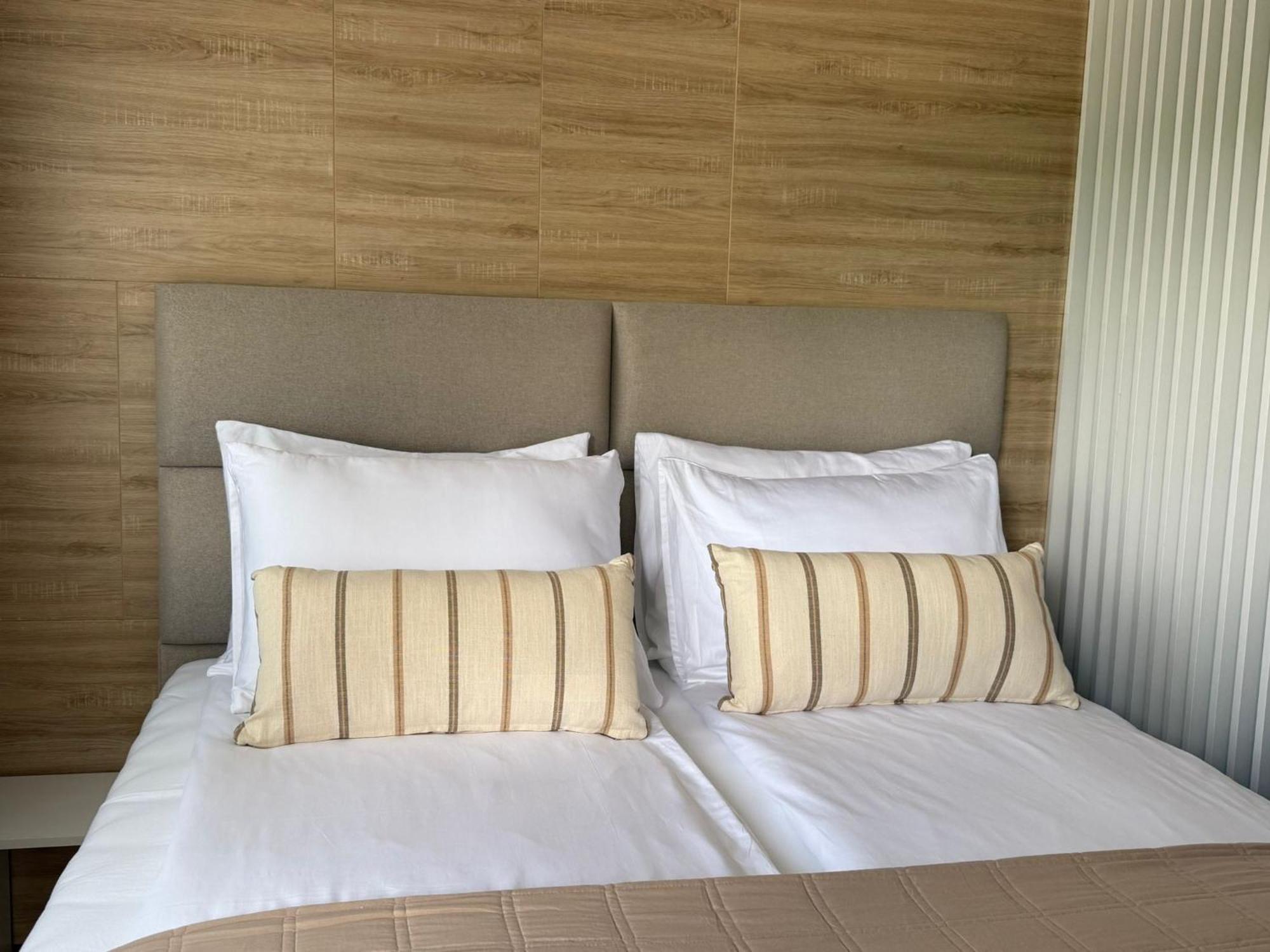 Merak - Two Bedroom Apartment- Free Parking