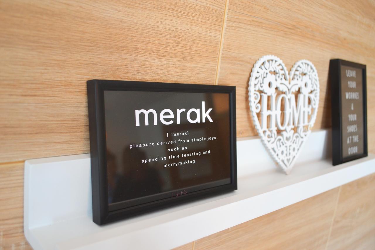 Merak - Two Bedroom Apartment- Free Parking *
