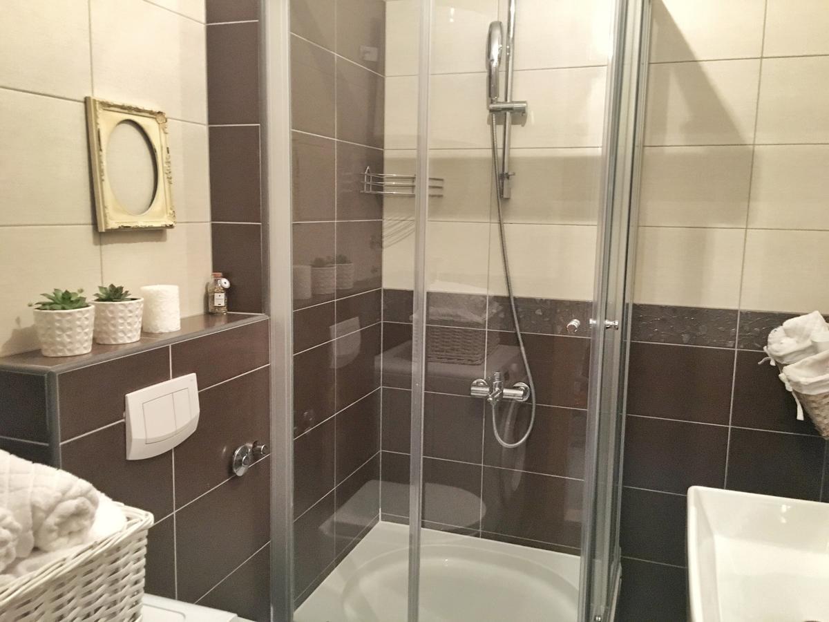 Apartment Merak - Two Bedroom Apartment- Free Parking Mostar