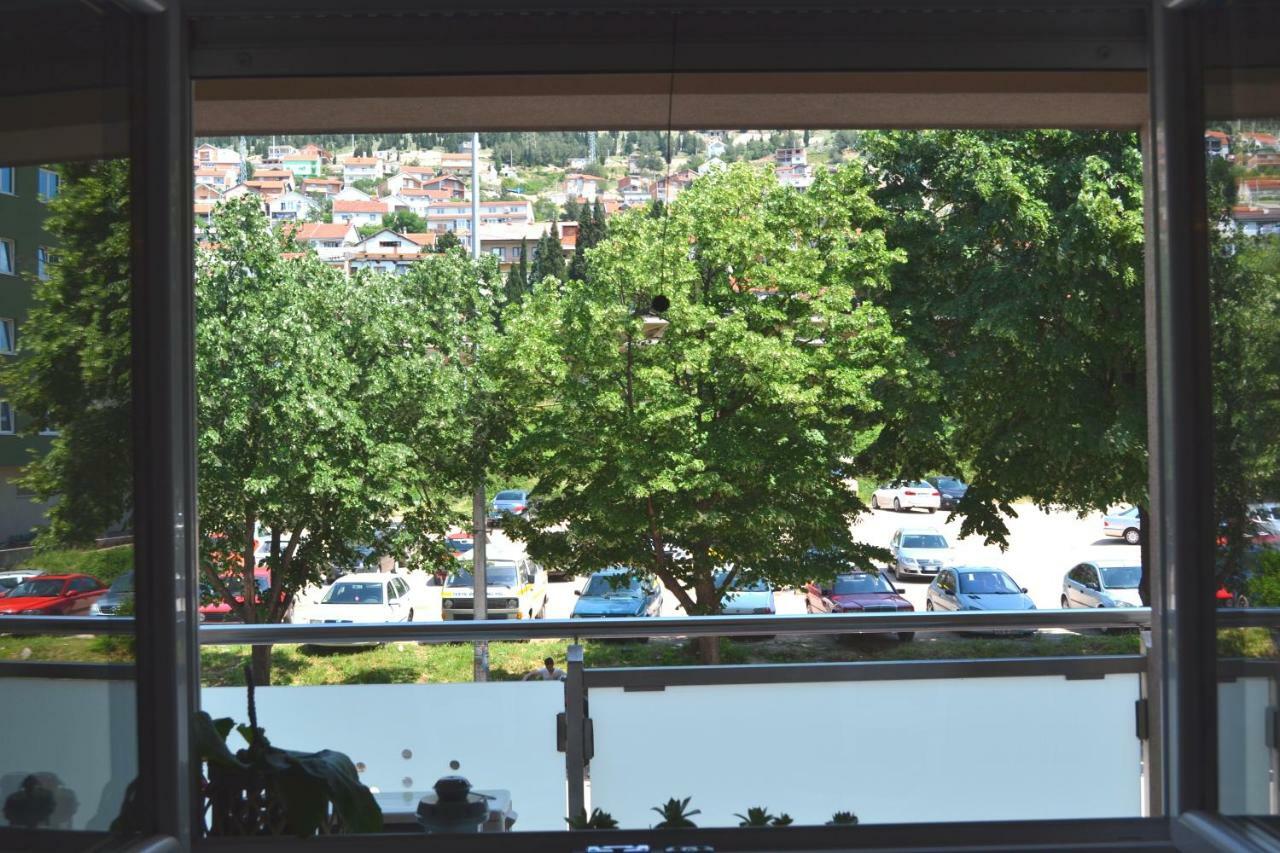 Merak - Two Bedroom Apartment- Free Parking *